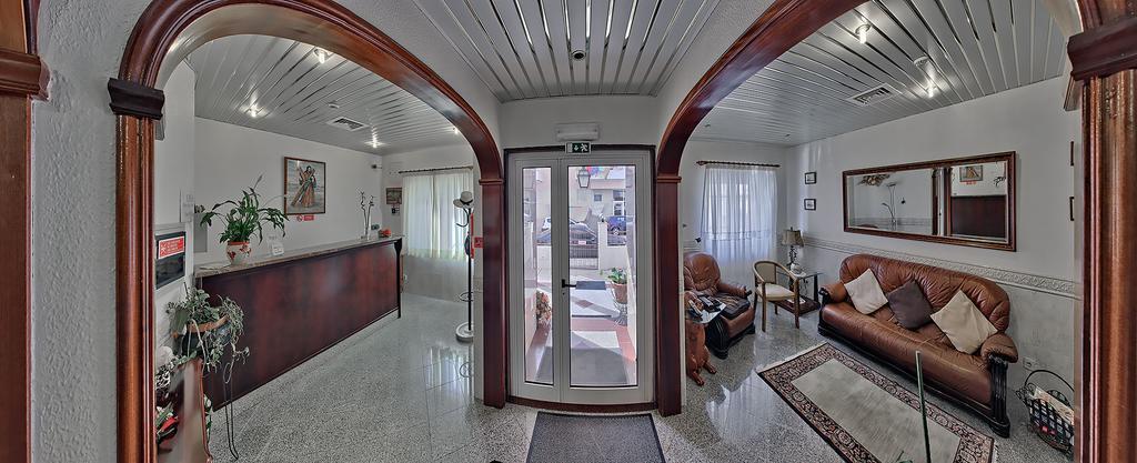 Residencial Santo Andre Barreiro (Setubal) Exterior photo